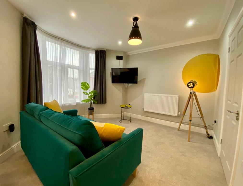 Stylish Modern Apartments Near Parks & Centre Cardiff Exterior foto